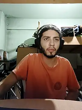 kleineid77 online show from 10.29.25