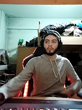 kleineid77 online show from 02.12.26