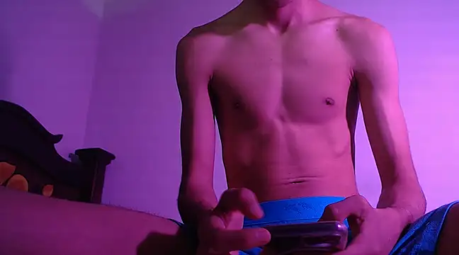 isaaclatino online show from 01.01.25