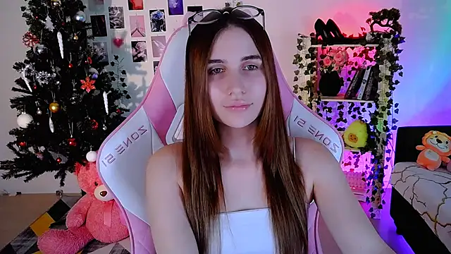 AliceCharmy online show from 12.12.24