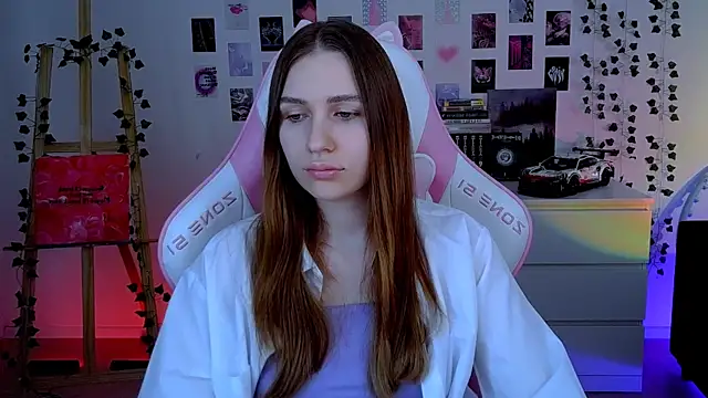 AliceCharmy online show from 10.11.25