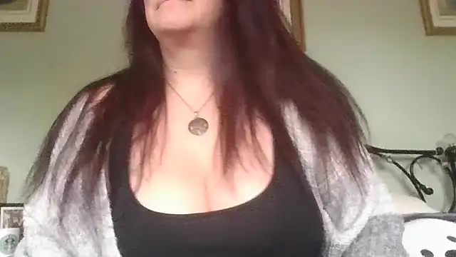 MissKisu online show from 02.09.26