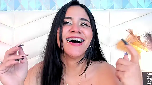 Brenda Garcia online show from 02.25.25