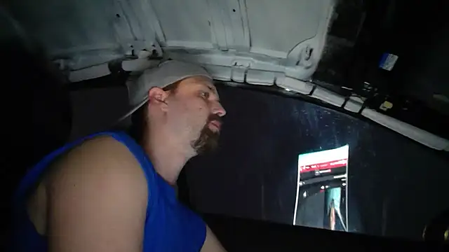 Snapshot of VitaminDrewFl chatting on 01.08.26 VitaminDrewFl online show from 01.08.26