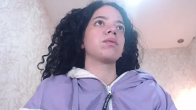 EmmaCowperr online show from 01.05.25