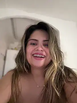 Snapshot of melanny10 chatting on 12.01.24 melanny10 online show from 12.01.24