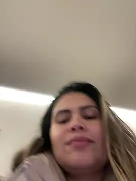 Snapshot of melanny10 chatting on 01.18.25 melanny10 online show from 01.18.25