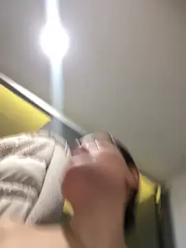 Snapshot of melanny10 chatting on 03.22.25 melanny10 online show from 03.22.25