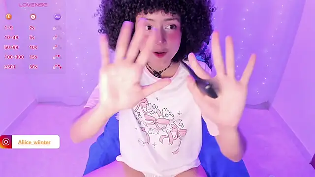 Alice winter  online show from 03.17.25