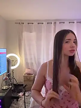 Ashleyjenner  online show from 02.18.26