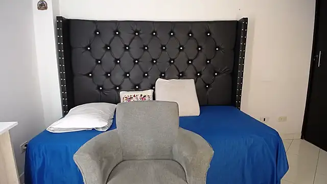 renata salinas 1 online show from 04.14.26