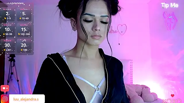 alee lenoxx online show from 01.27.25