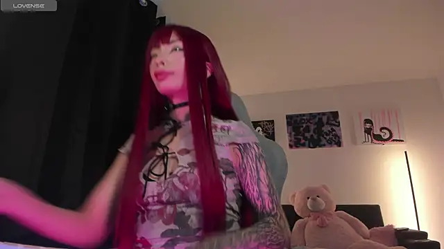 Snapshot of satanbabee chatting on 04.30.26 satanbabee online show from 04.30.26