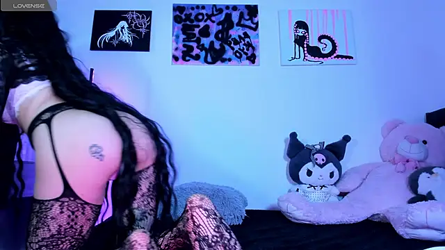 Snapshot of satanbabee chatting on 05.14.26 satanbabee online show from 05.14.26