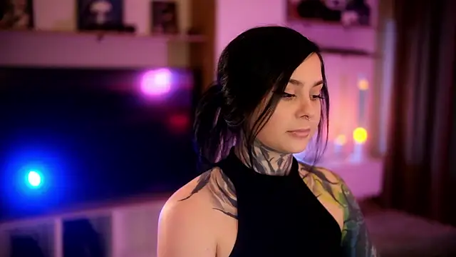 Snapshot of AcidPie chatting on 12.04.24 AcidPie online show from 12.04.24