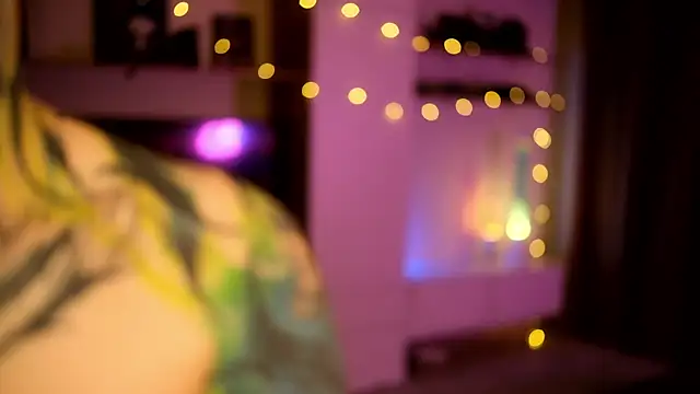 Snapshot of AcidPie chatting on 12.18.24 AcidPie online show from 12.18.24