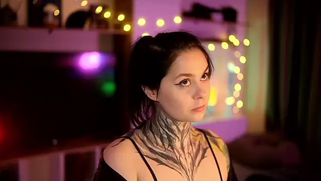 Snapshot of AcidPie chatting on 02.01.25 AcidPie online show from 02.01.25