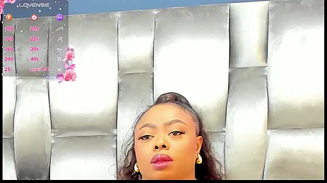Snapshot of CamilaBenitez chatting on 04.23.26 CamilaBenitez online show from 04.23.26