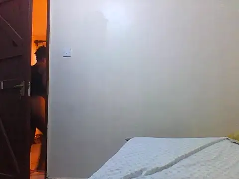 princess-cutie12 online show from 09.21.25