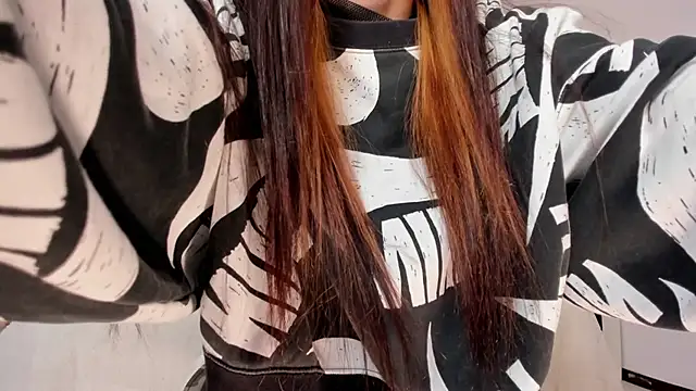 Nicolle foxy online show from 10.17.25