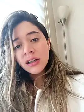 maliciaworld online show from 02.15.25