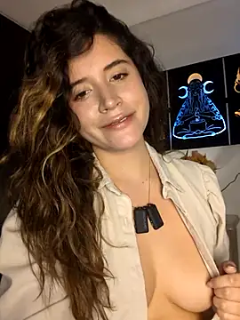 maliciaworld online show from 04.18.26