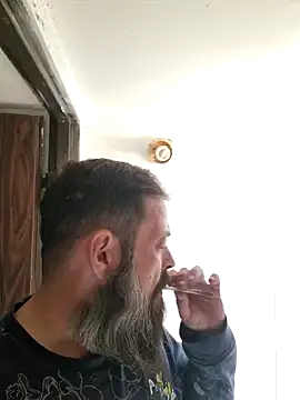 Snapshot of zefside42 chatting on 12.16.24 zefside42 online show from 12.16.24