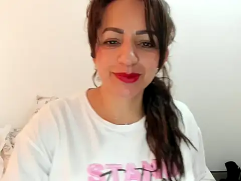 Snapshot of MonicaGarcia_ chatting on 02.24.25 MonicaGarcia online show from 02.24.25