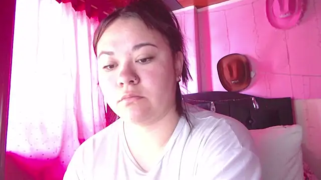 NikkiRous  online show from 02.05.26