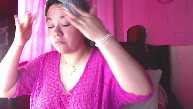 NikkiRous  online show from 03.01.26