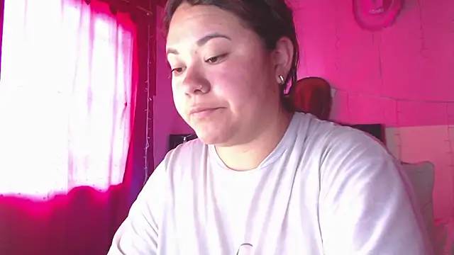 NikkiRous  online show from 03.24.26