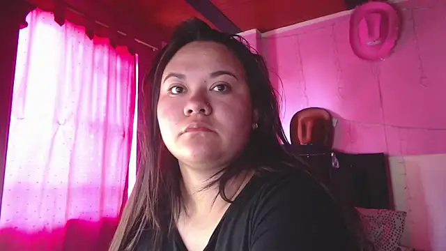 NikkiRous  online show from 04.01.26