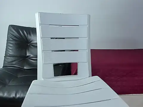 Milk anastasia online show from 12.17.25