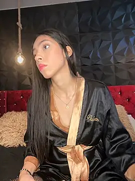 Snapshot of Ema_azel chatting on 12.11.24 Ema azel online show from 12.11.24