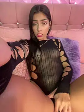 Snapshot of Ema_azel chatting on 12.14.24 Ema azel online show from 12.14.24