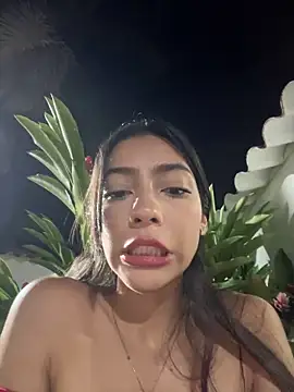 Snapshot of Ema_azel chatting on 01.17.25 Ema azel online show from 01.17.25