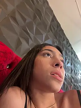 Snapshot of Ema_azel chatting on 03.04.25 Ema azel online show from 03.04.25