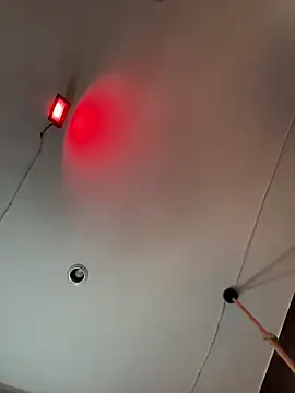 Snapshot of Ema_azel chatting on 10.31.25 Ema azel online show from 10.31.25