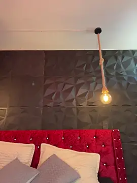 Snapshot of Ema_azel chatting on 11.01.25 Ema azel online show from 11.01.25