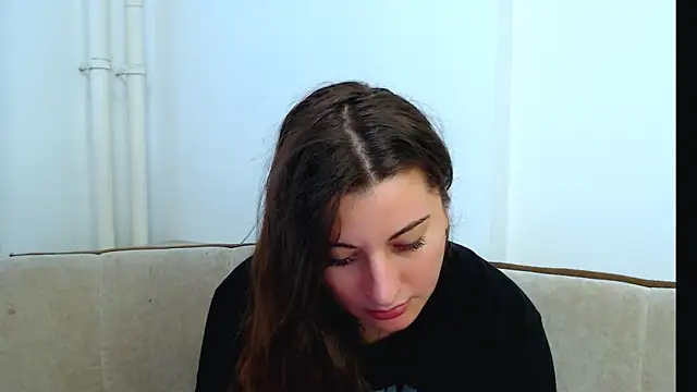 Helen Adams  online show from 12.04.24