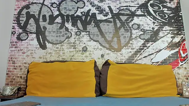 its me miley online show from 02.26.25