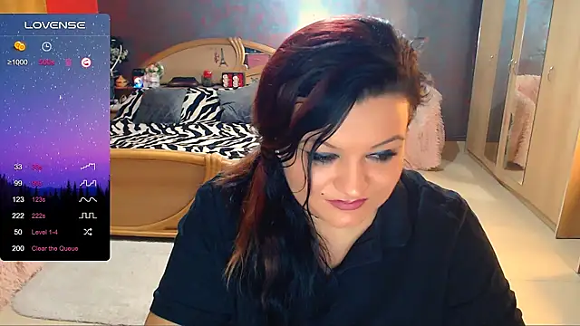 Snapshot of Ariellefoxy chatting on 12.16.24 Ariellefoxy online show from 12.16.24