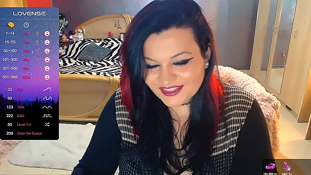 Snapshot of Ariellefoxy chatting on 12.21.24 Ariellefoxy online show from 12.21.24