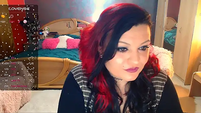 Snapshot of Ariellefoxy chatting on 02.03.25 Ariellefoxy online show from 02.03.25