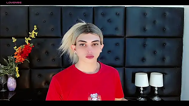 Daniela Pink  online show from 03.26.26