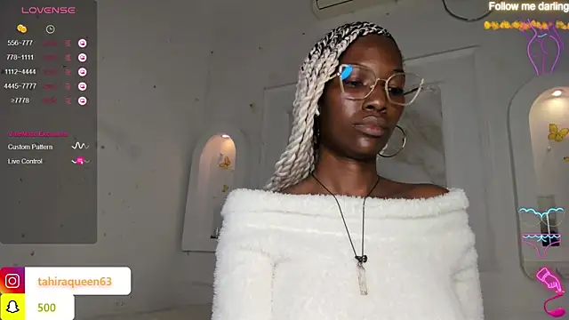 Snapshot of Tahira_21_ chatting on 03.17.25 Tahira 21 online show from 03.17.25