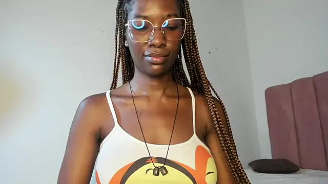 Snapshot of Tahira_21_ chatting on 04.21.26 Tahira 21 online show from 04.21.26