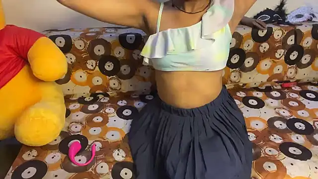 Snapshot of shuhana_ chatting on 05.10.26 shuhana online show from 05.10.26
