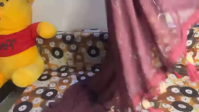 Snapshot of shuhana_ chatting on 05.12.26 shuhana online show from 05.12.26
