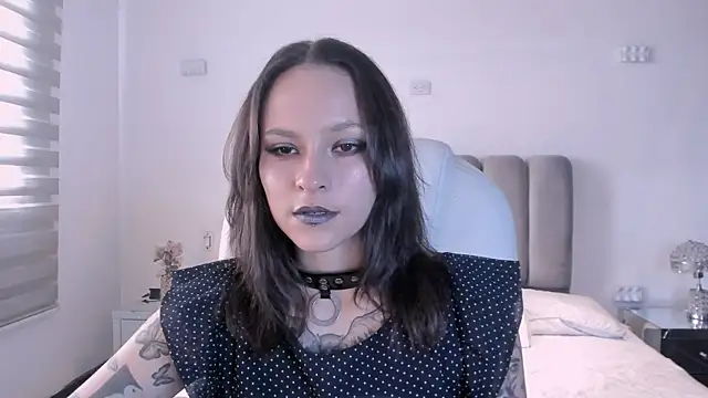 AnnyThompson  online show from 02.18.26